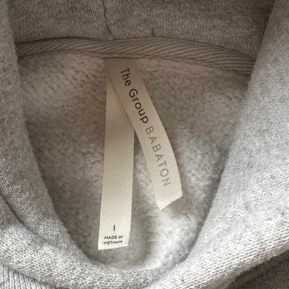 Aritzia Babaton Light Gray Fleece-Lined Hoodie - Picture 2 of 4